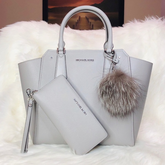 Michael Kors Handbags - 3PCS Michael Kors Hayes Tote Wallet Charms Set